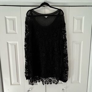 Women’s plus Black Lace Top
